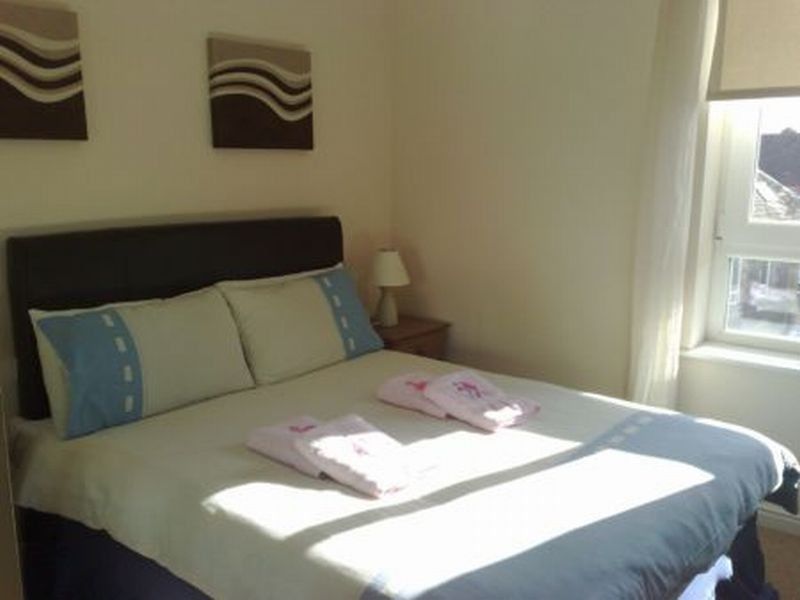 Lochend Serviced Apartments Edinburg Rum bild